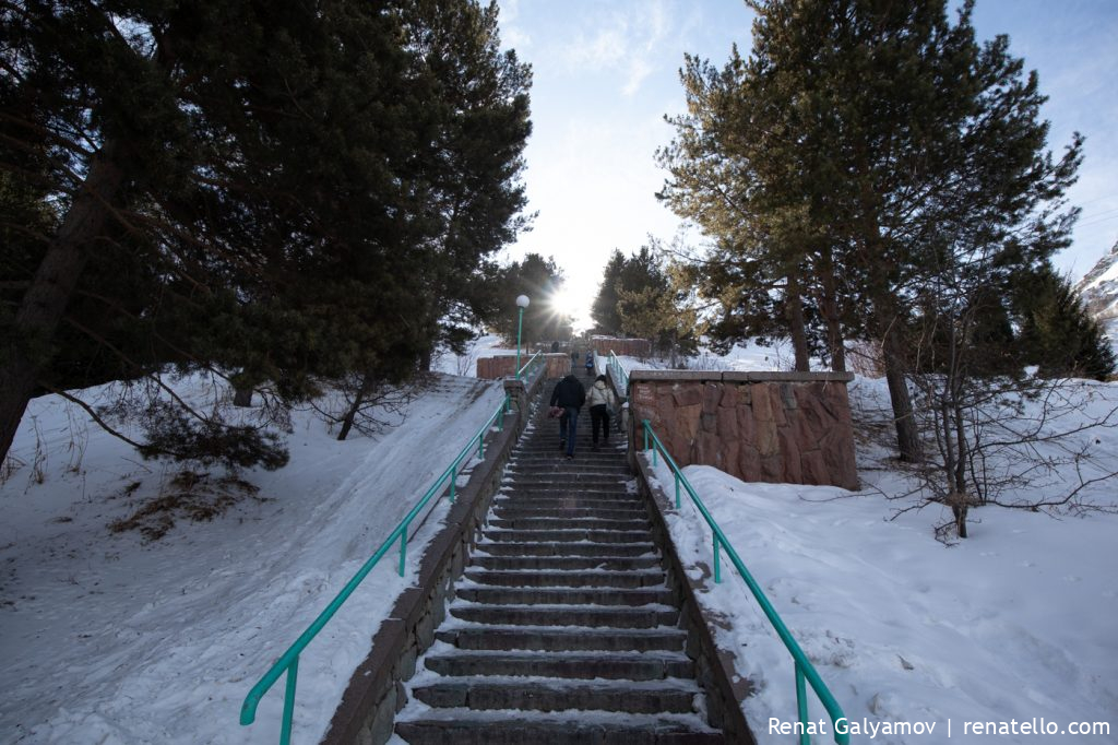 Medeu stairs. Ступени на Медеу.