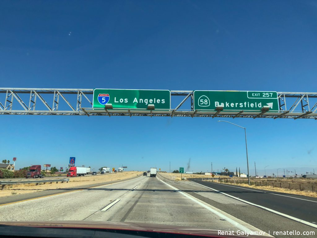 Los Angeles, Bakersfield road sign