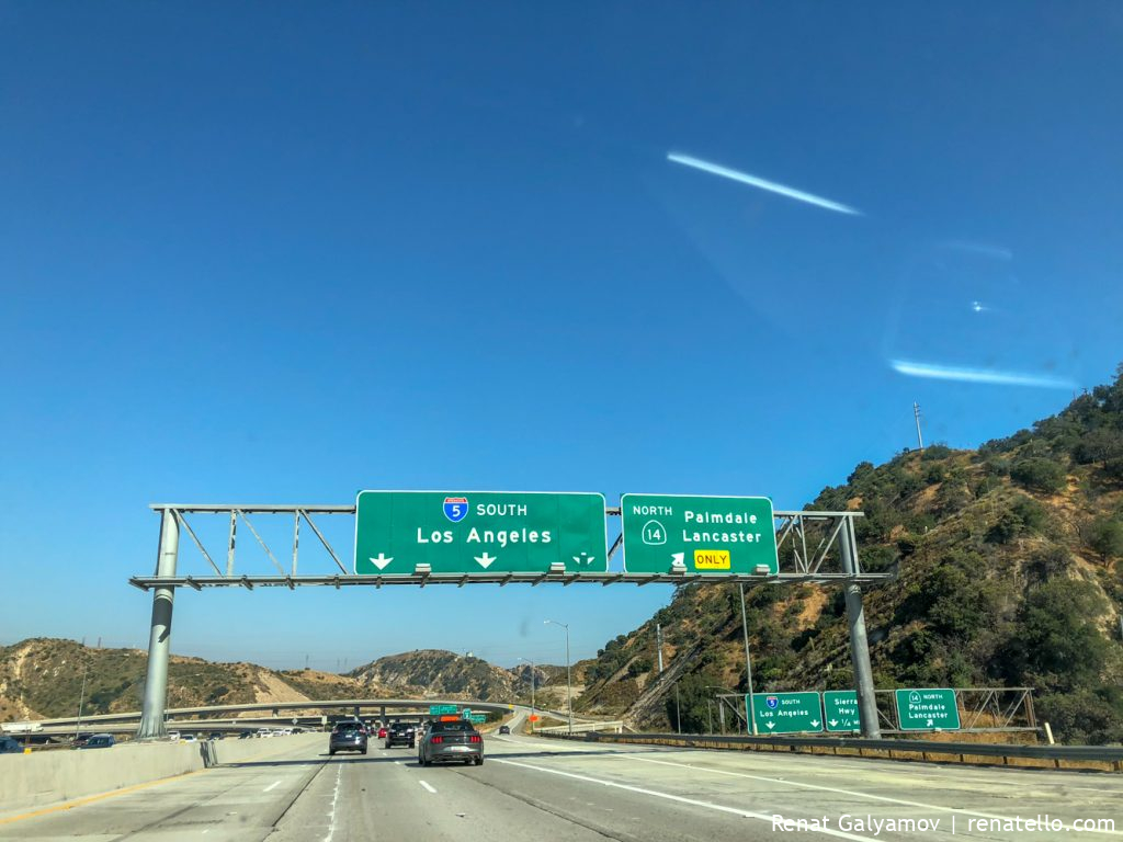 Los Angeles, Bakersfield road sign